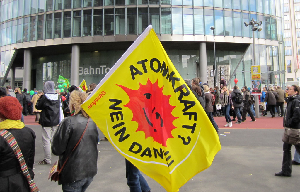 Anti-Atom Demo